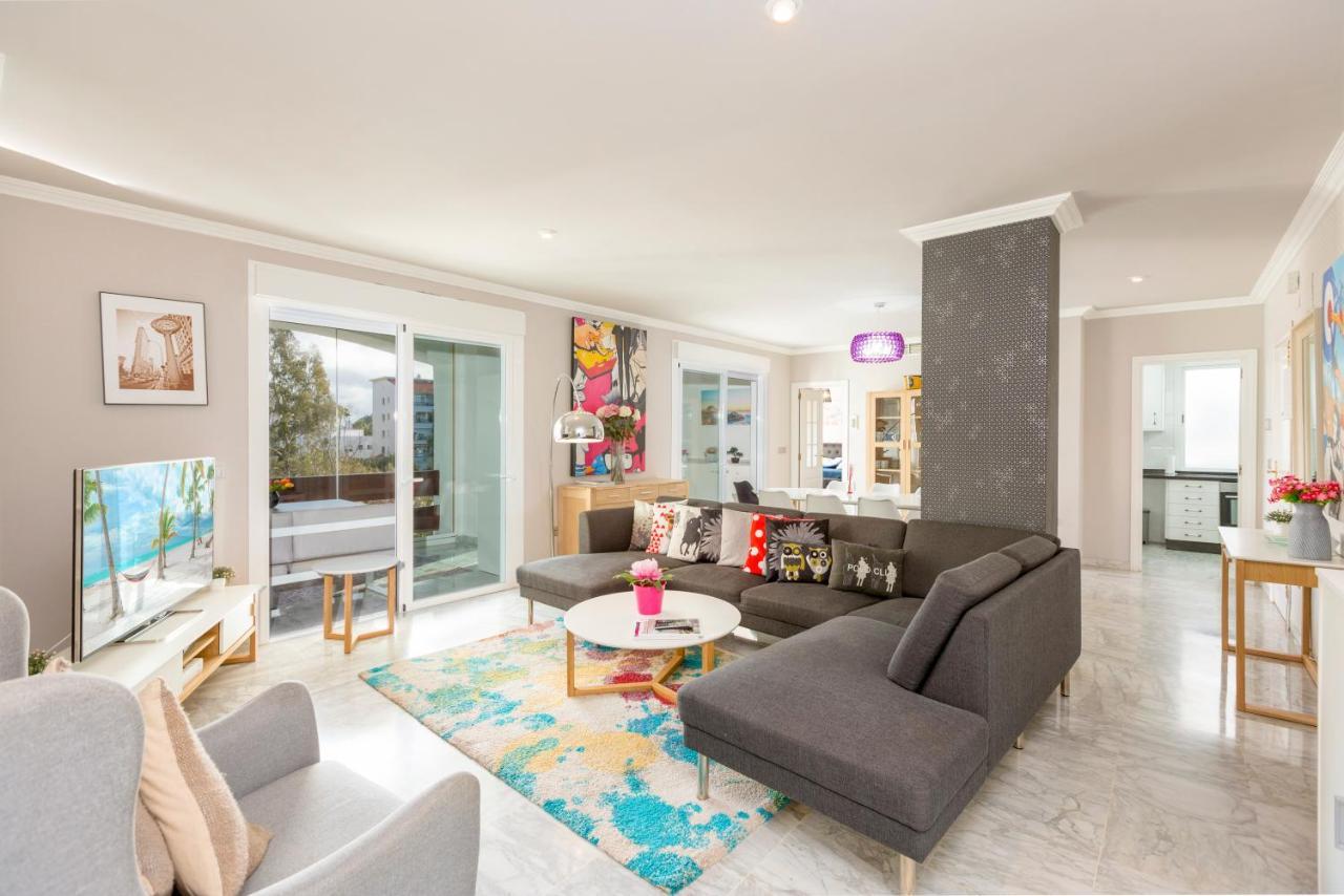 4 Bedroom Apartment In Puerto Banus 150 Meters From The Beach Marbella Buitenkant foto