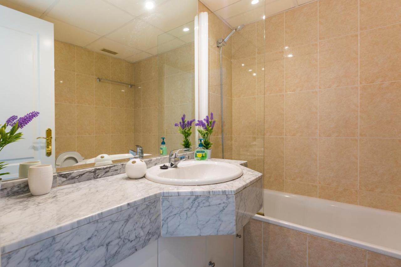 4 Bedroom Apartment In Puerto Banus 150 Meters From The Beach Marbella Buitenkant foto