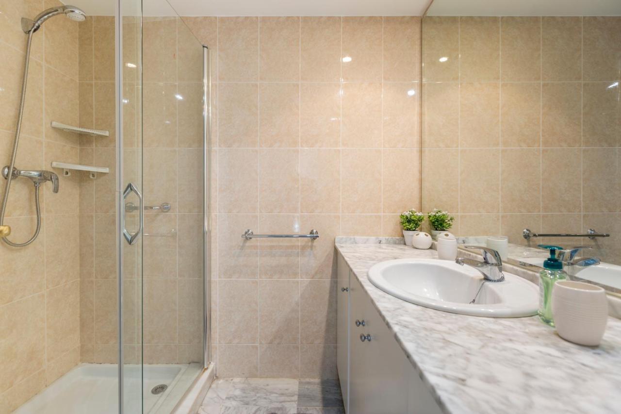4 Bedroom Apartment In Puerto Banus 150 Meters From The Beach Marbella Buitenkant foto